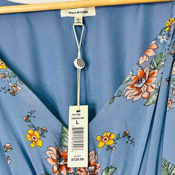 NWT Max Studio Blue Floral Short Sleeve Spring Dress L Ruffle Fit Flare Mid Tea - Picture 2 of 6